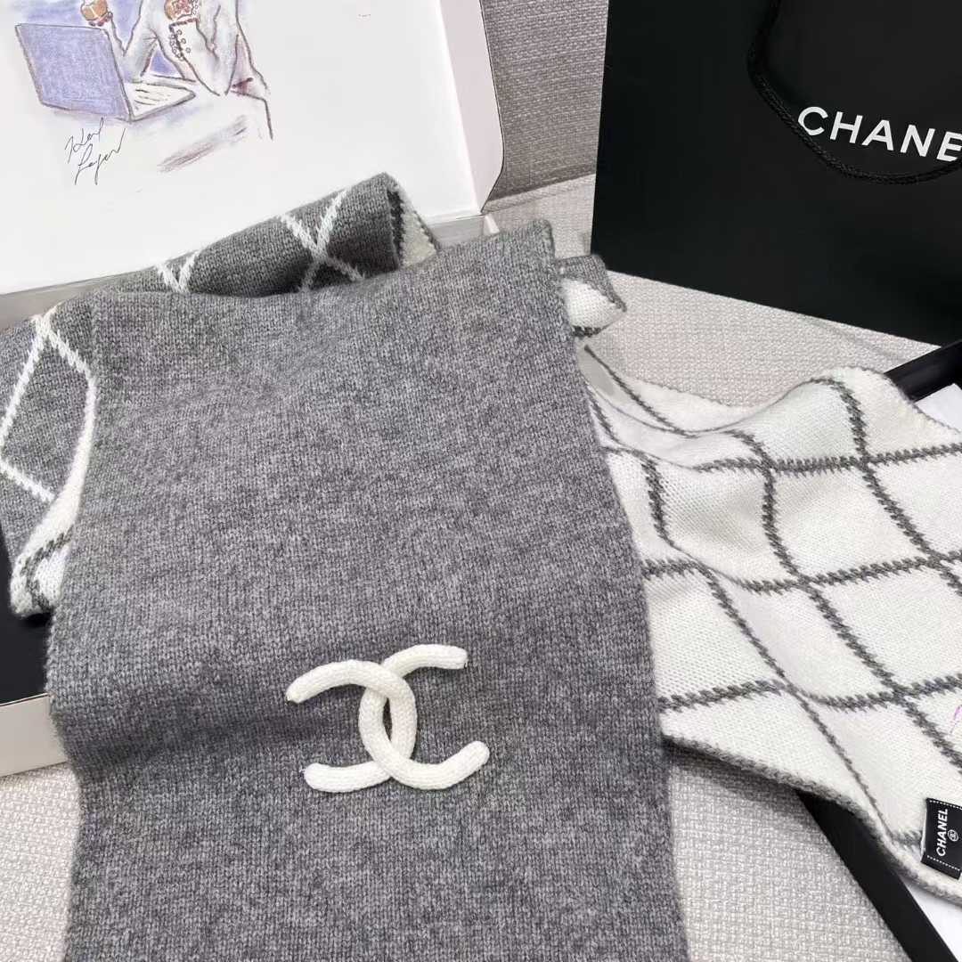 Chanel Scarf view 4