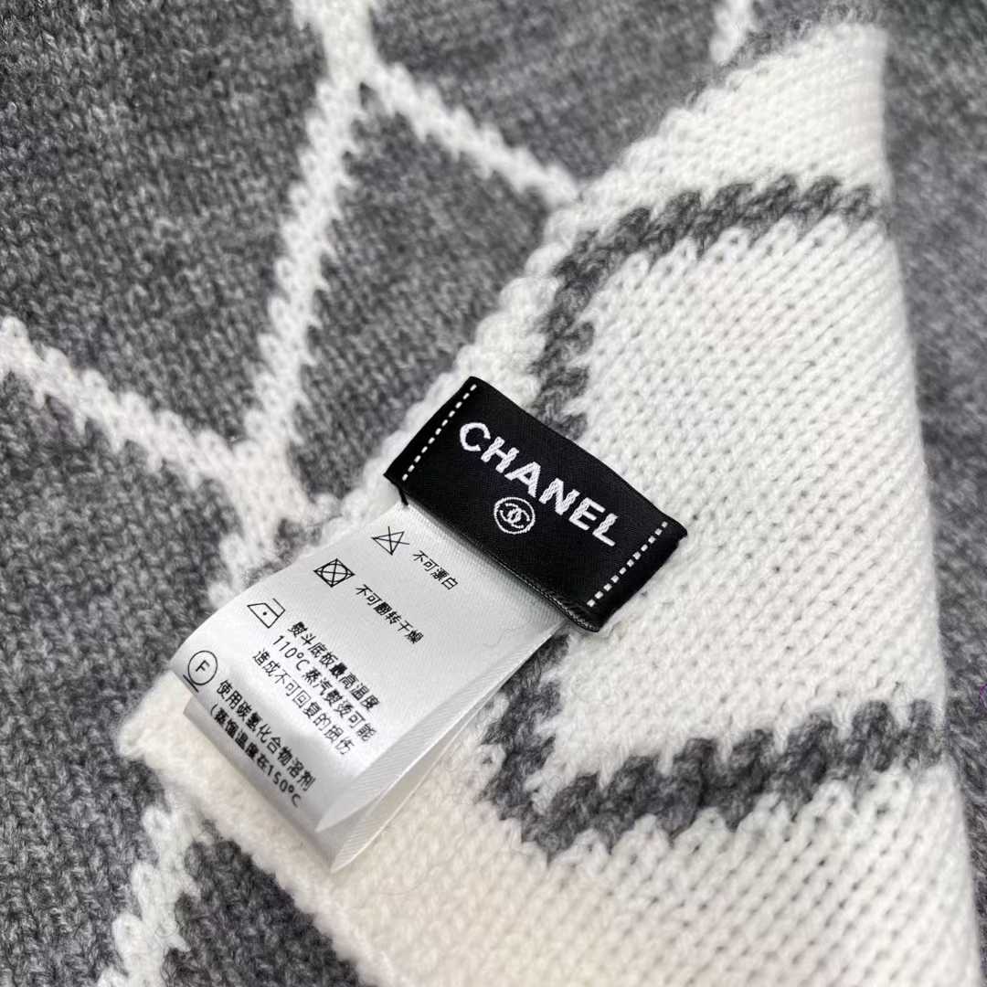 Chanel Scarf view 7