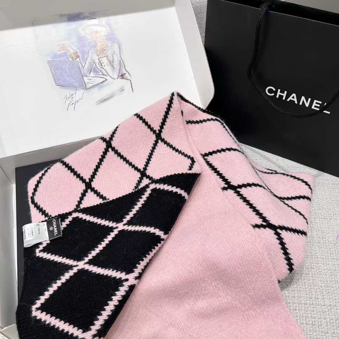 Chanel Scarf view 8