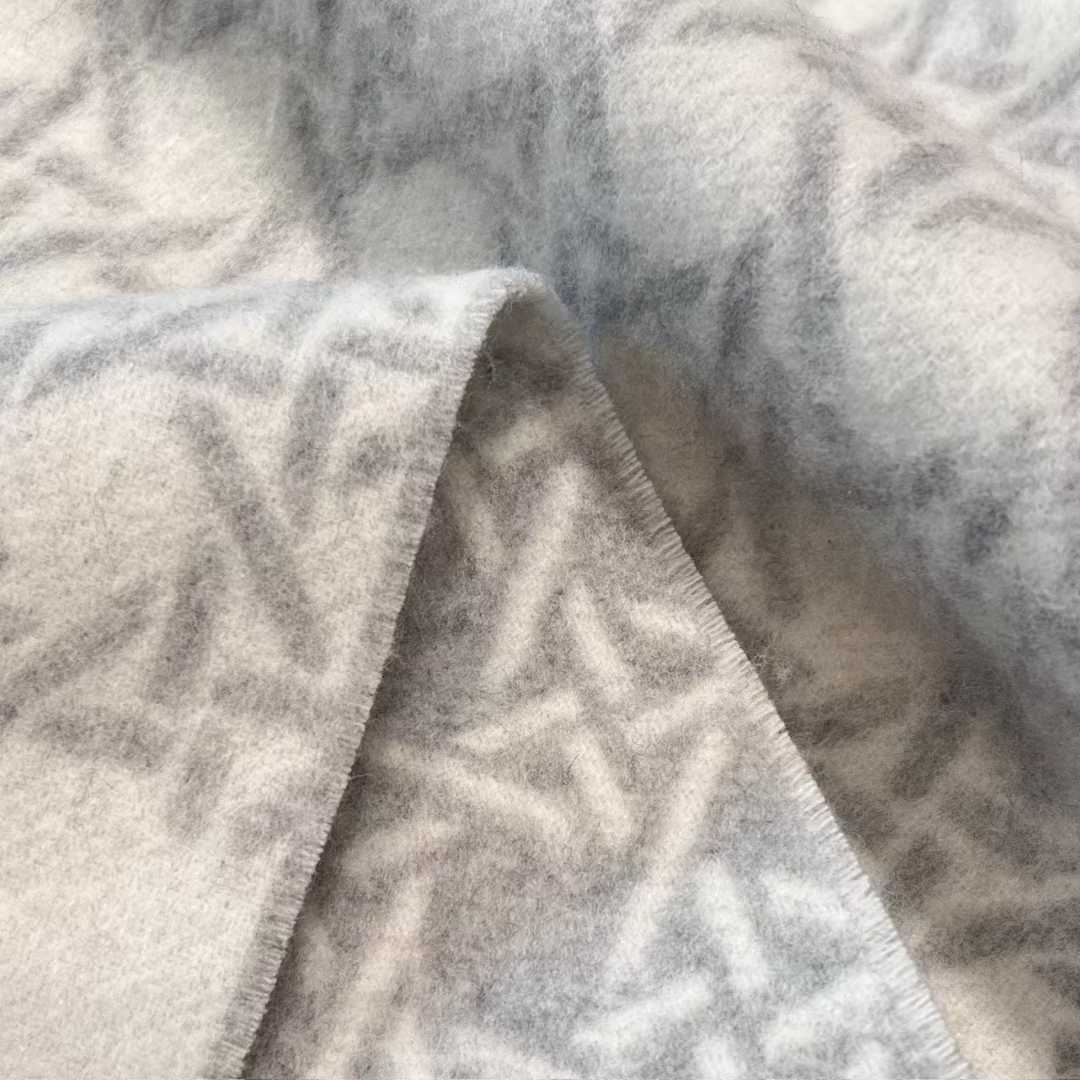 Dior Scarf view 5