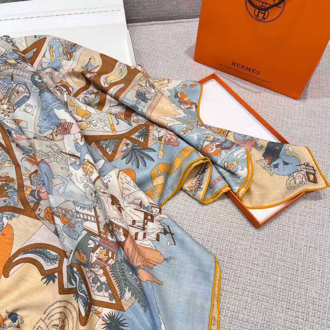 Hermès Silk scarf view 6