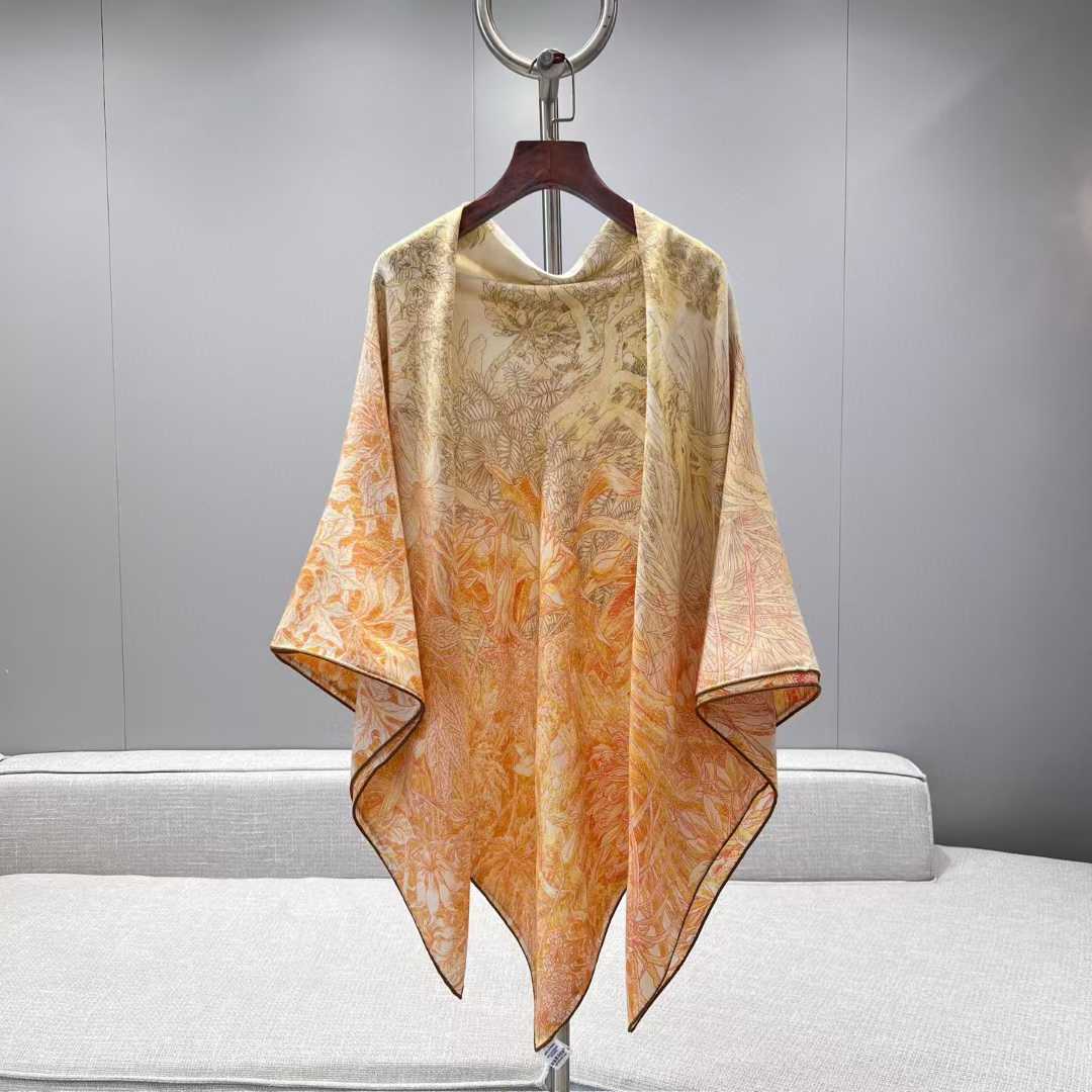 Hermès Silk scarf view 3