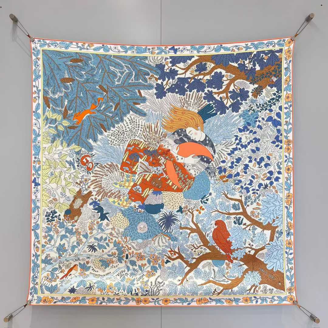 Hermès Silk scarf view 1
