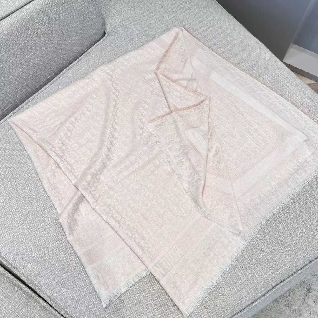 Dior Shawl view 1