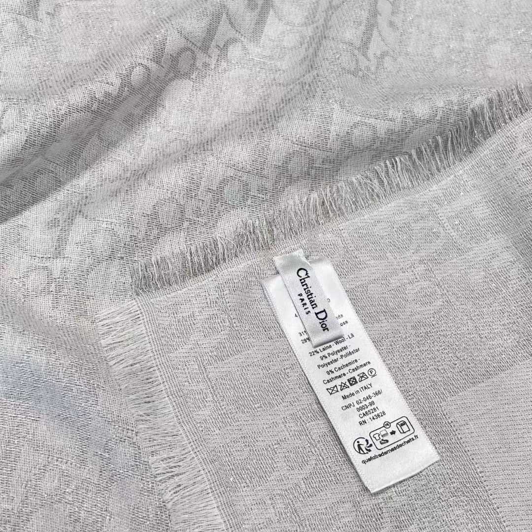 Dior Shawl view 11