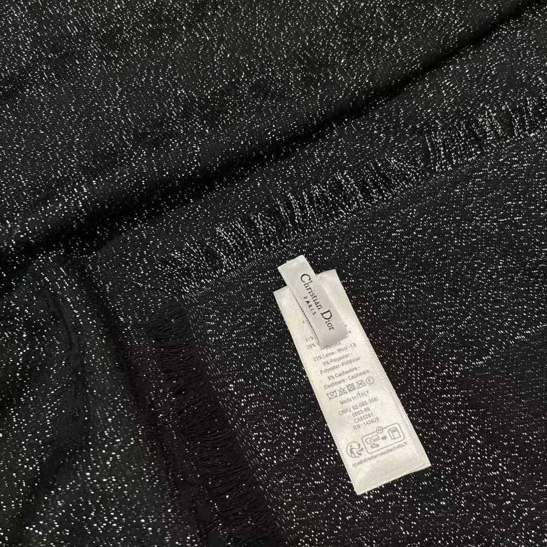 Dior Shawl view 17