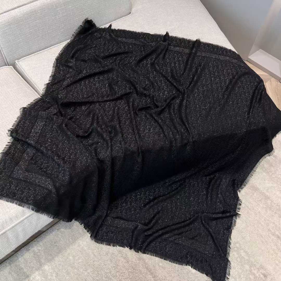 Dior Shawl view 19