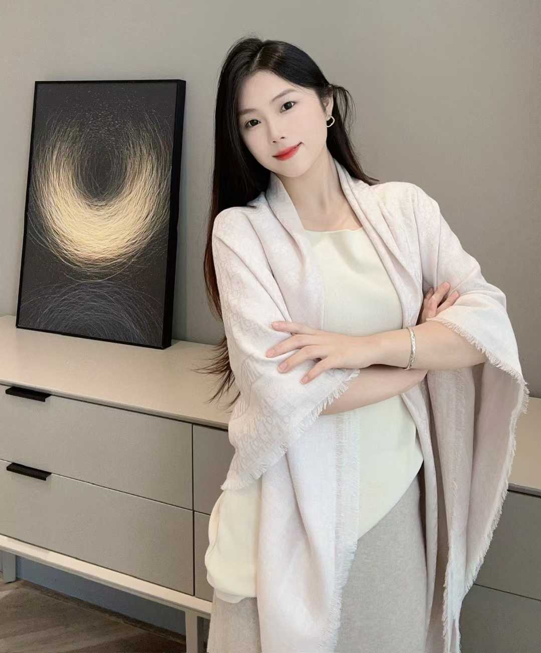 Dior Shawl view 7