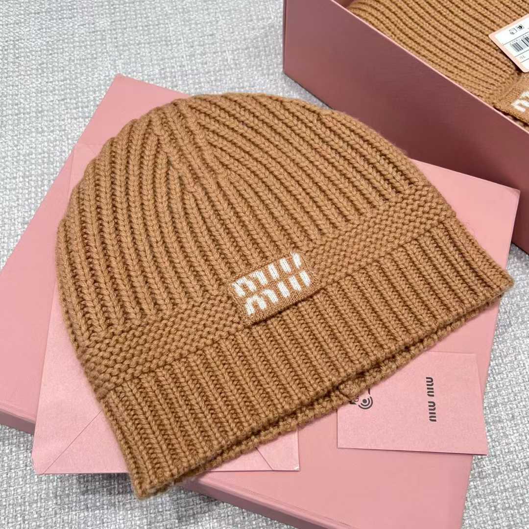 Miu Miu Knitted three-piece set view 3