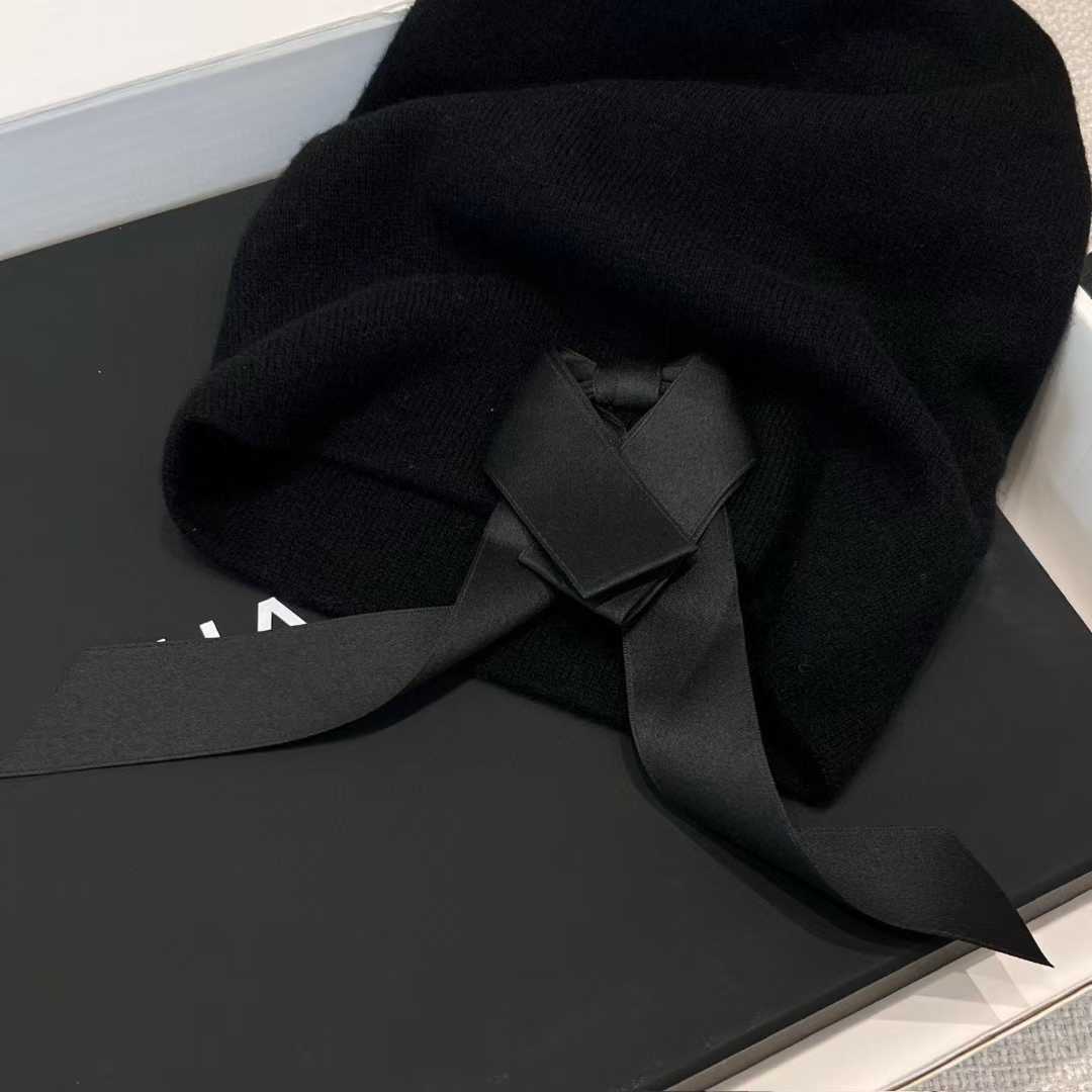 Chanel Cold hat view 4