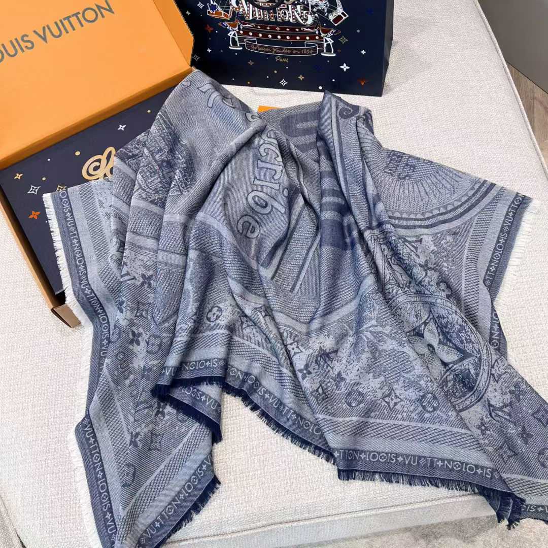 Louis Vuitton Shawl view 6