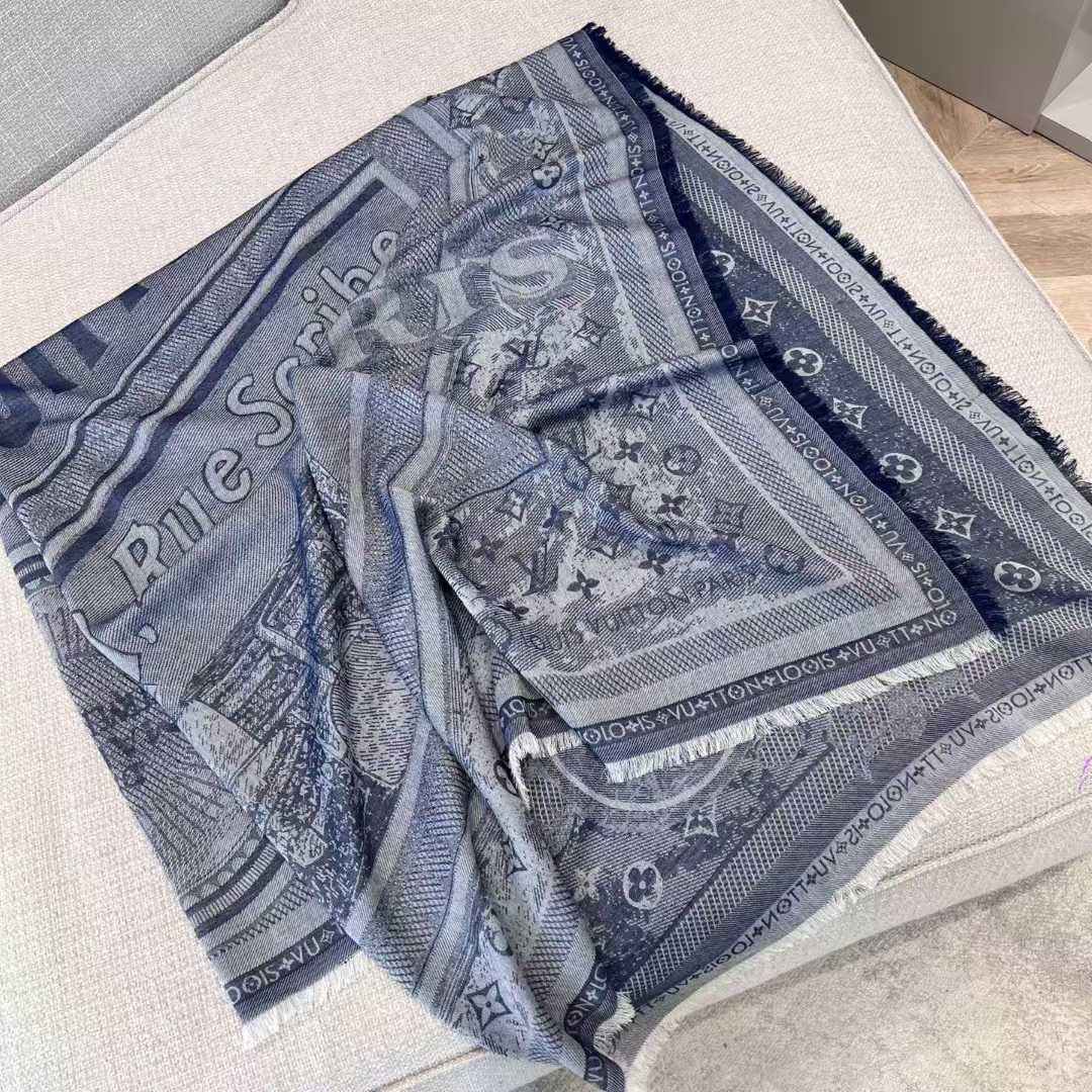 Louis Vuitton Shawl view 7