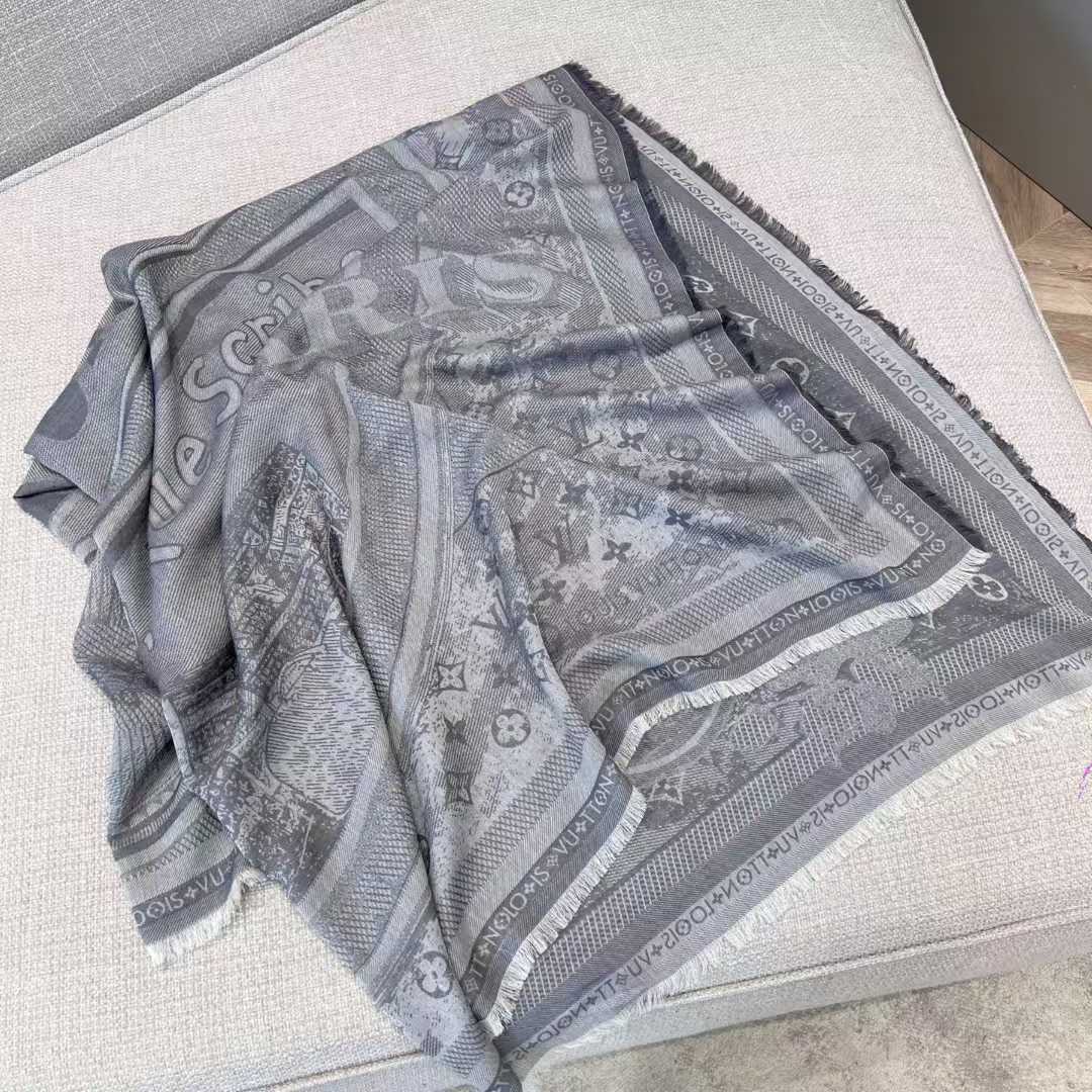 Louis Vuitton Shawl view 7