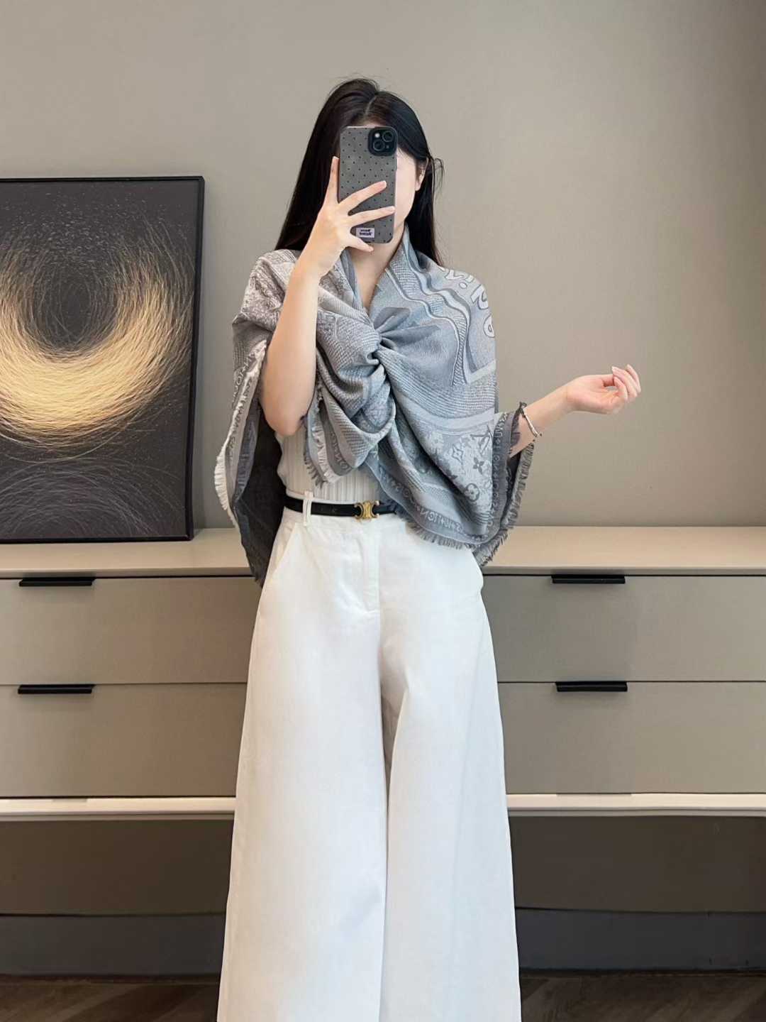 Louis Vuitton Shawl view 9