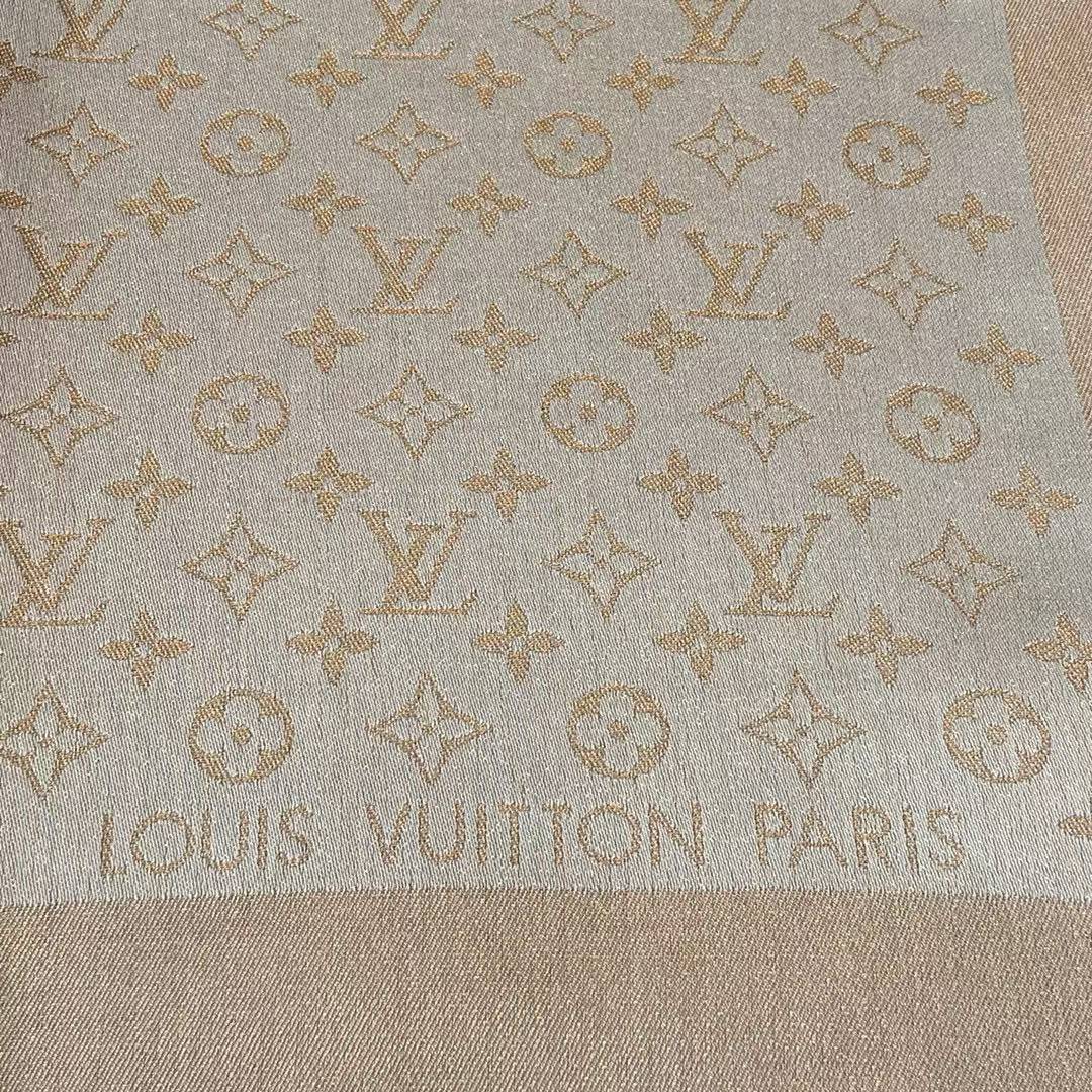 Louis Vuitton M75121 view 2
