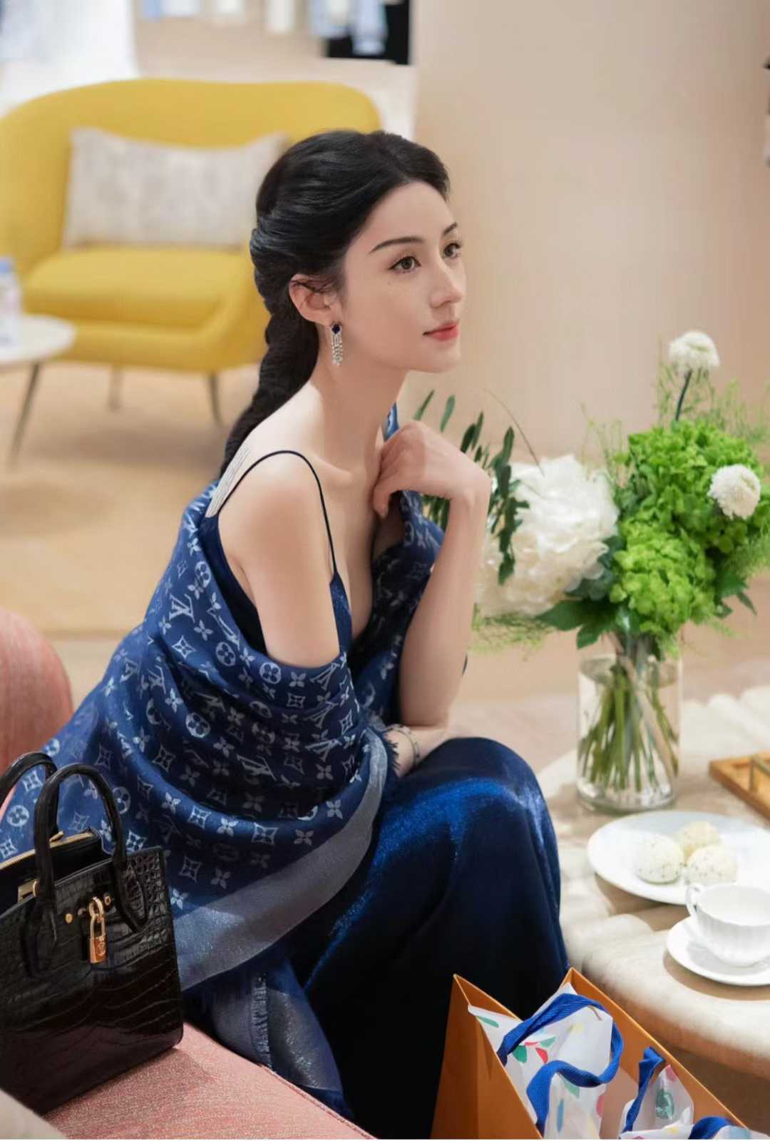 Louis Vuitton Scarf M73658 view 9