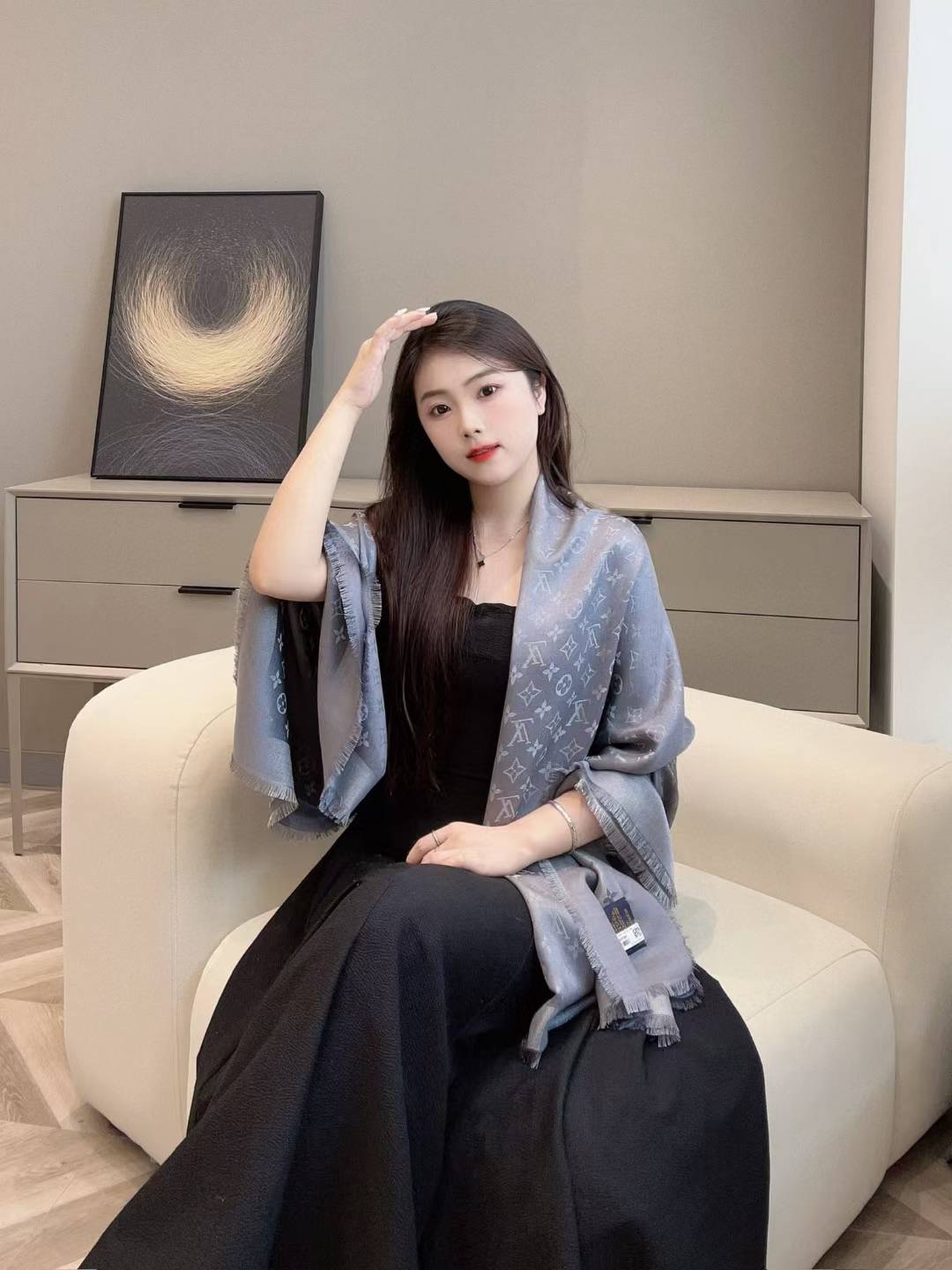 Louis Vuitton Scarf M75120 view 9