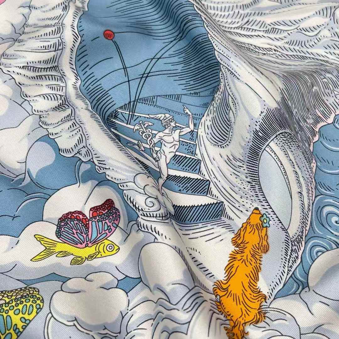 Hermès Square scarf view 3
