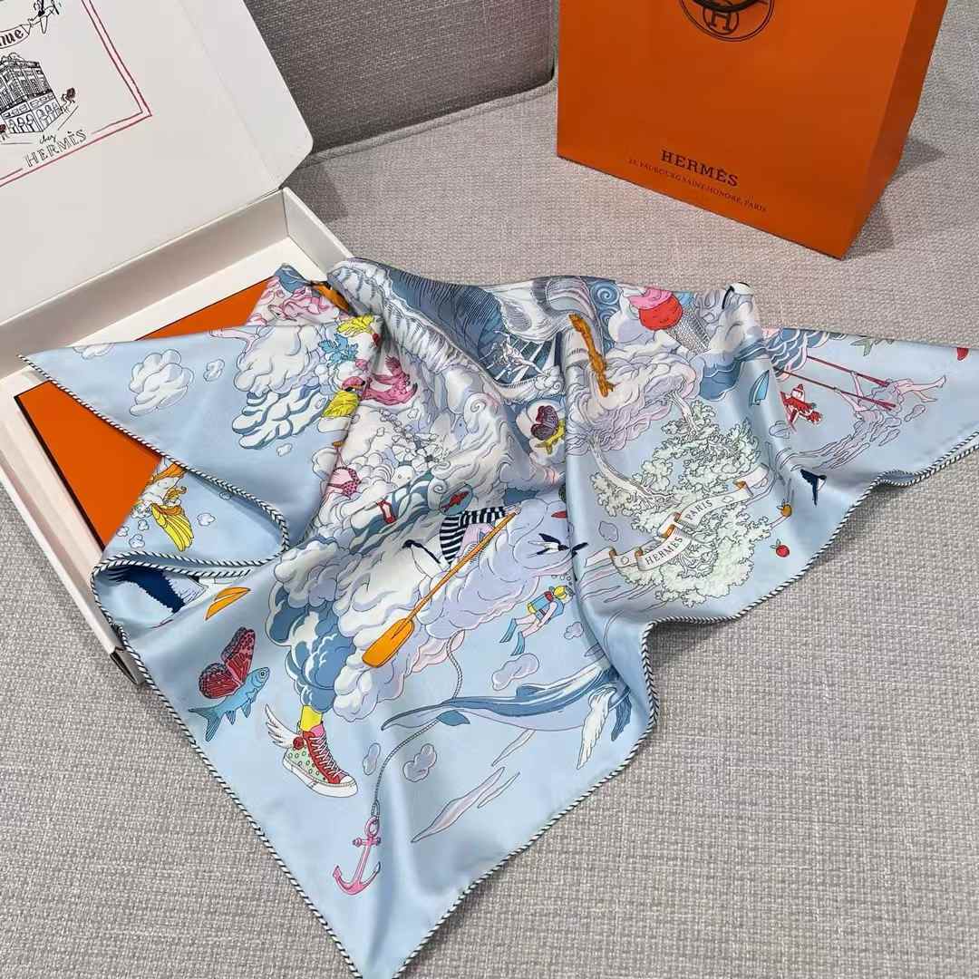 Hermès Square scarf view 6