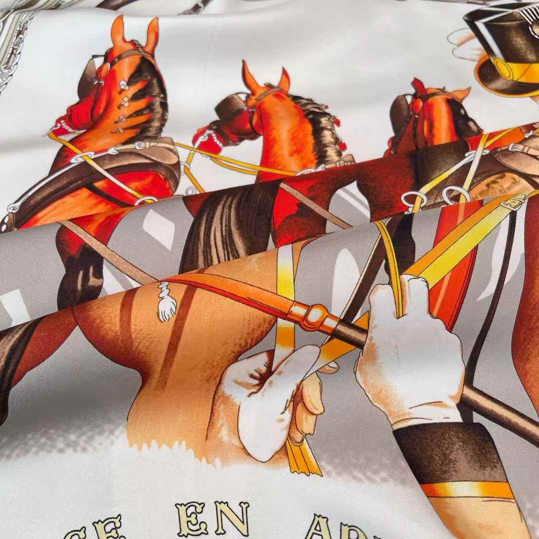 Hermès Square scarf view 3