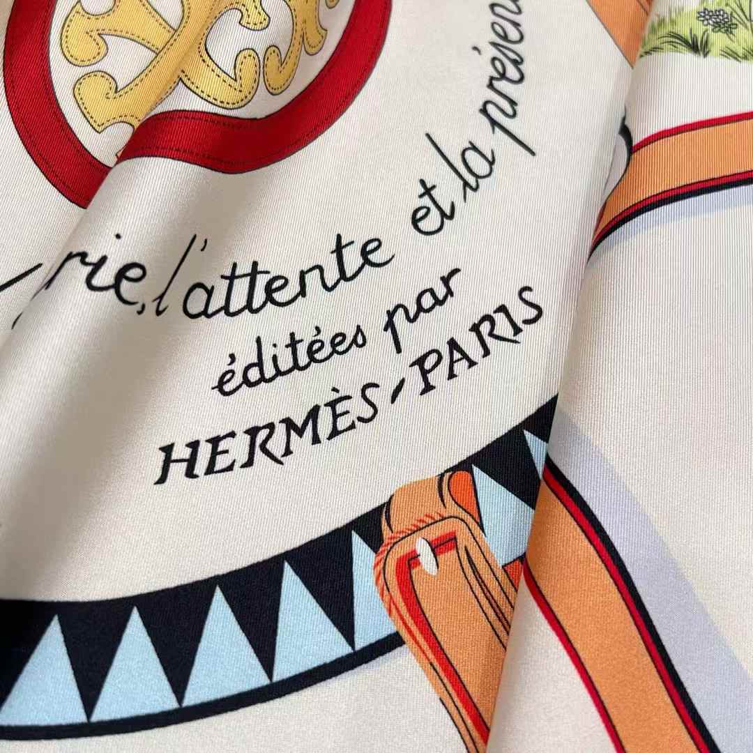 Hermès Square scarf view 3