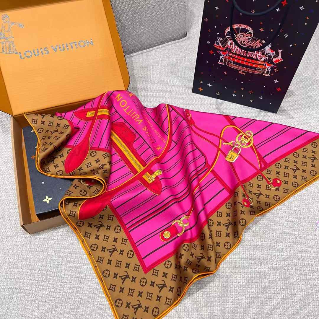 Louis Vuitton Square scarf view 7