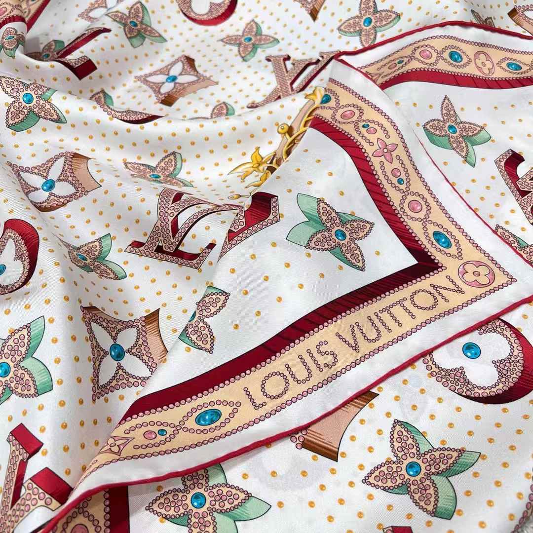 Louis Vuitton Square scarf view 3