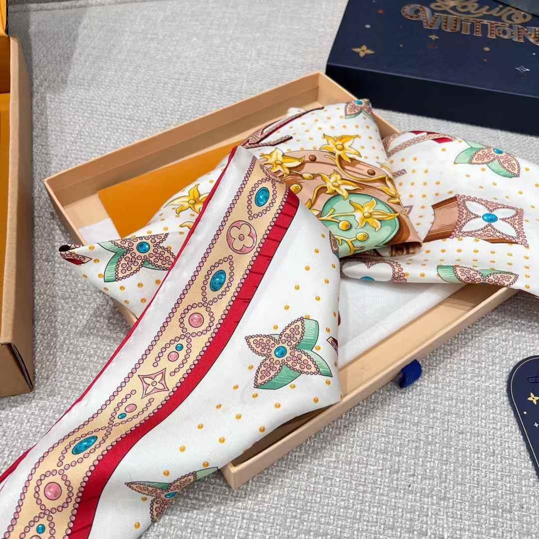 Louis Vuitton Square scarf view 6