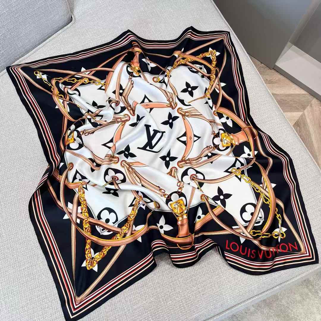 Louis Vuitton Square scarf view 2