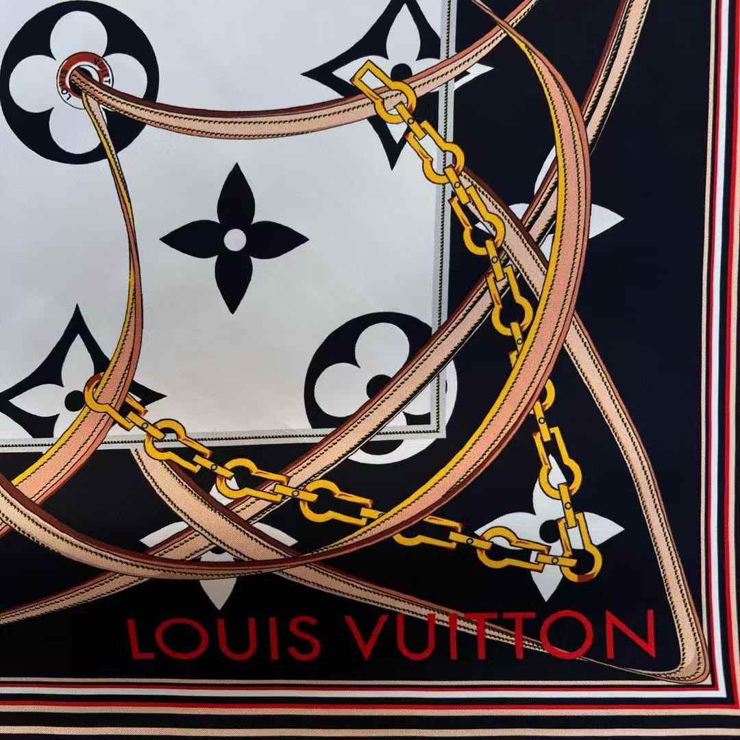 Louis Vuitton Square scarf view 7