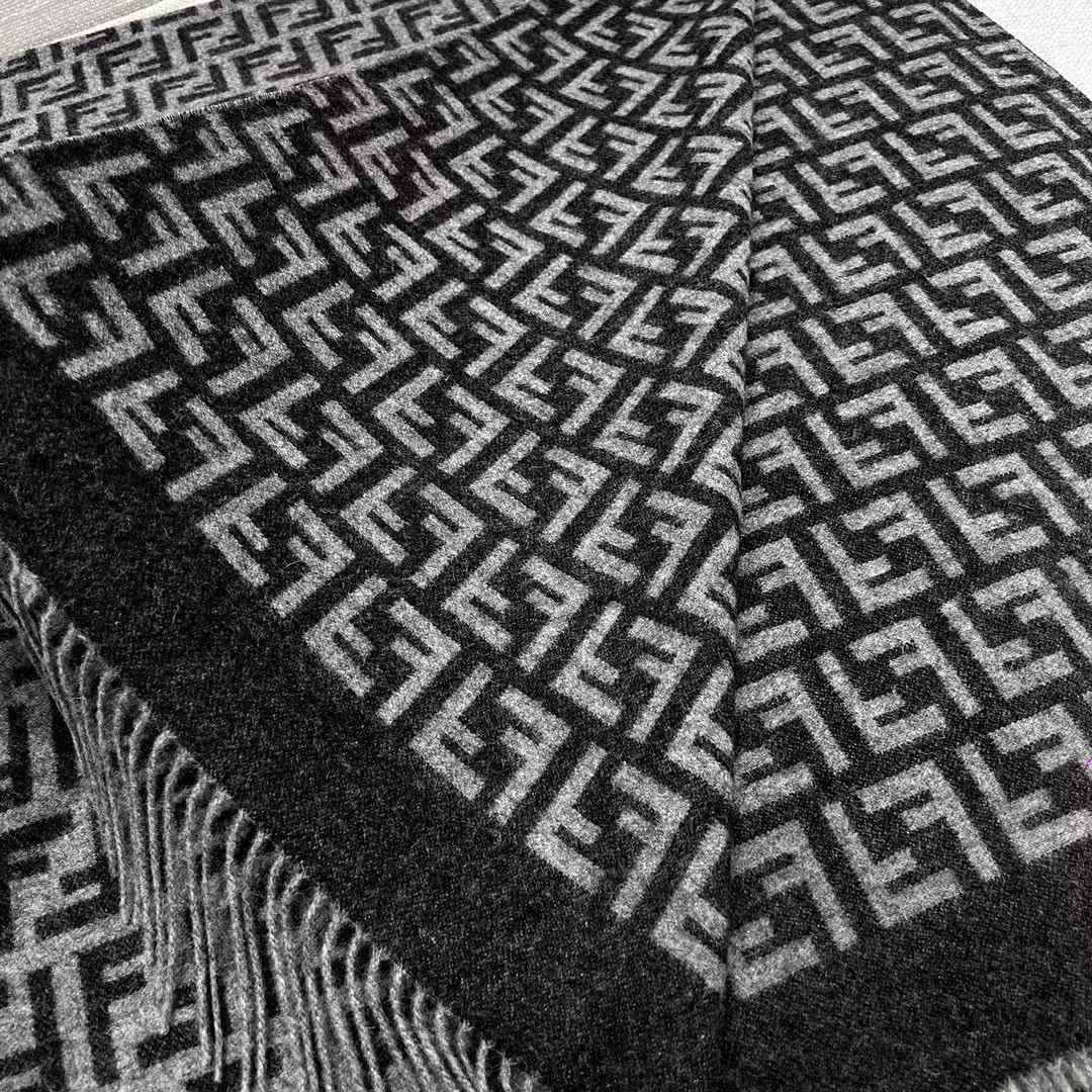 Fendi Blanket&Eye mask view 5