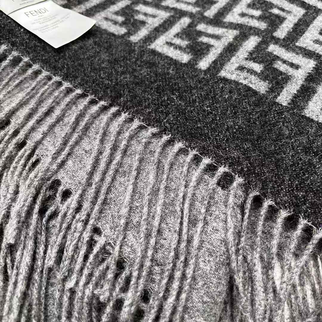 Fendi Blanket&Eye mask view 7