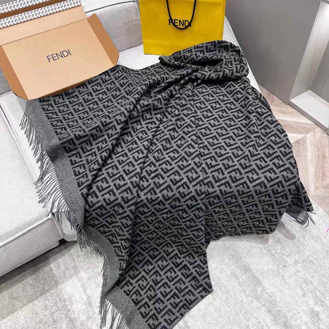 Fendi Blanket&Eye mask view 8
