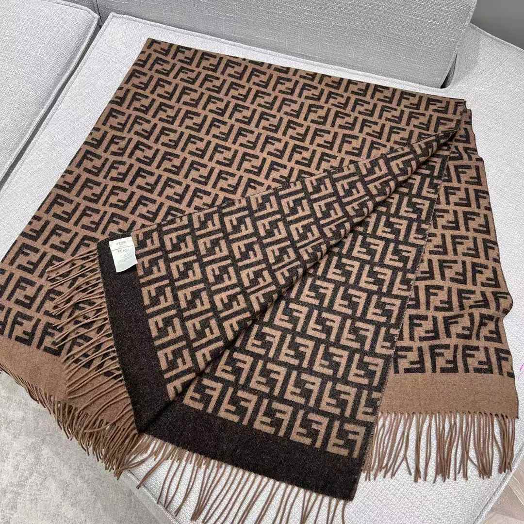 Fendi Blanket&Eye mask view 2