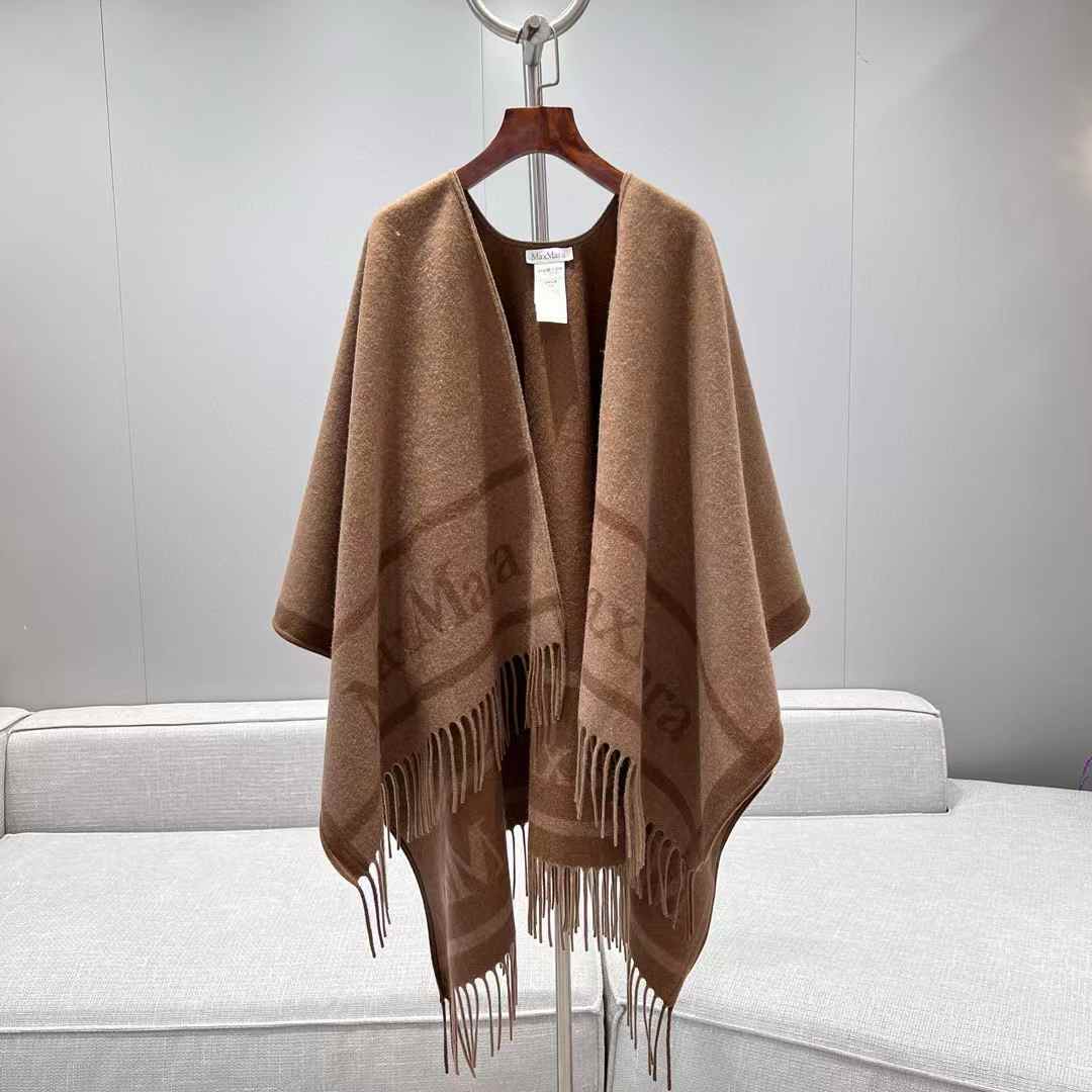 Max Mara HILDE Double cloak view 2