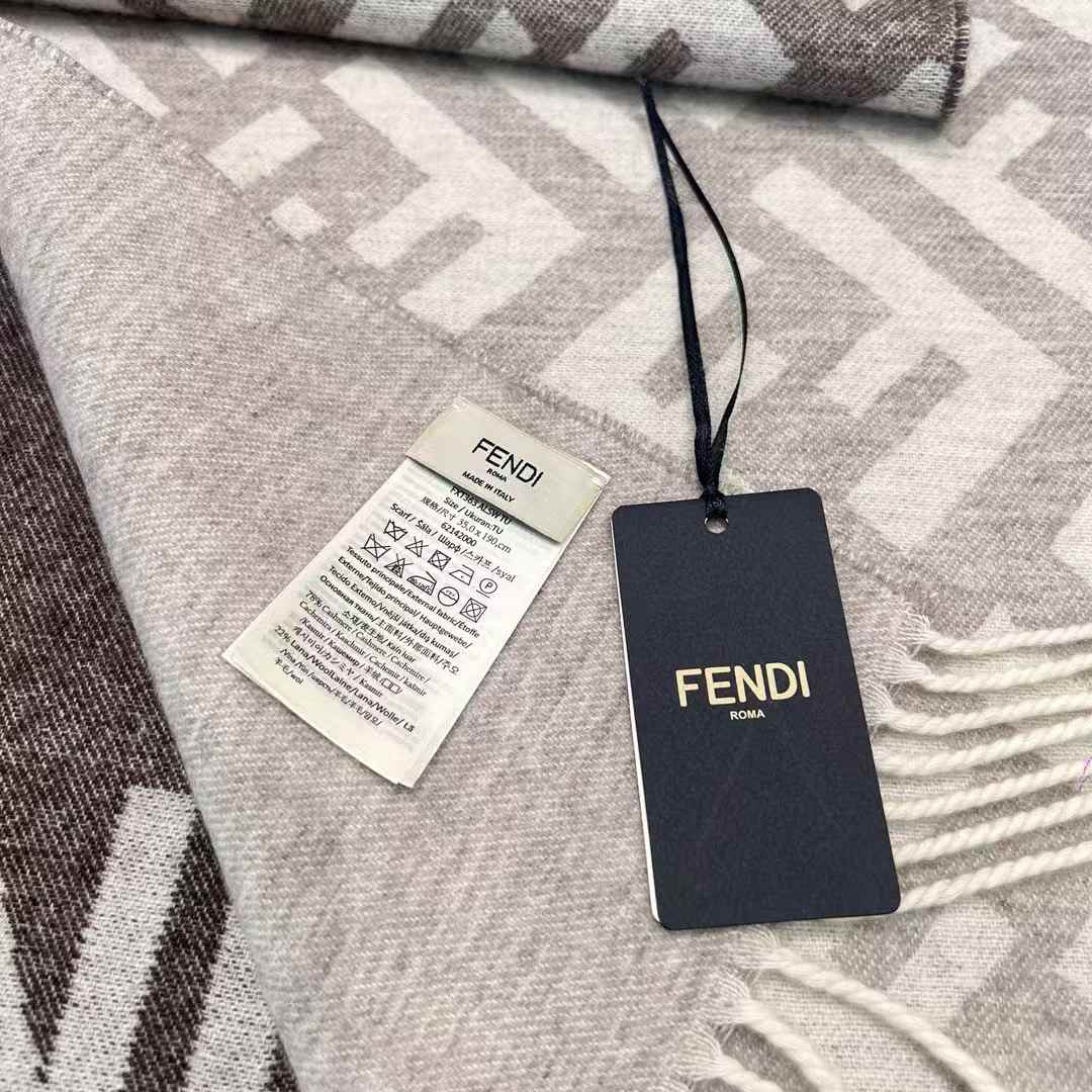 Fendi Double scarf view 5
