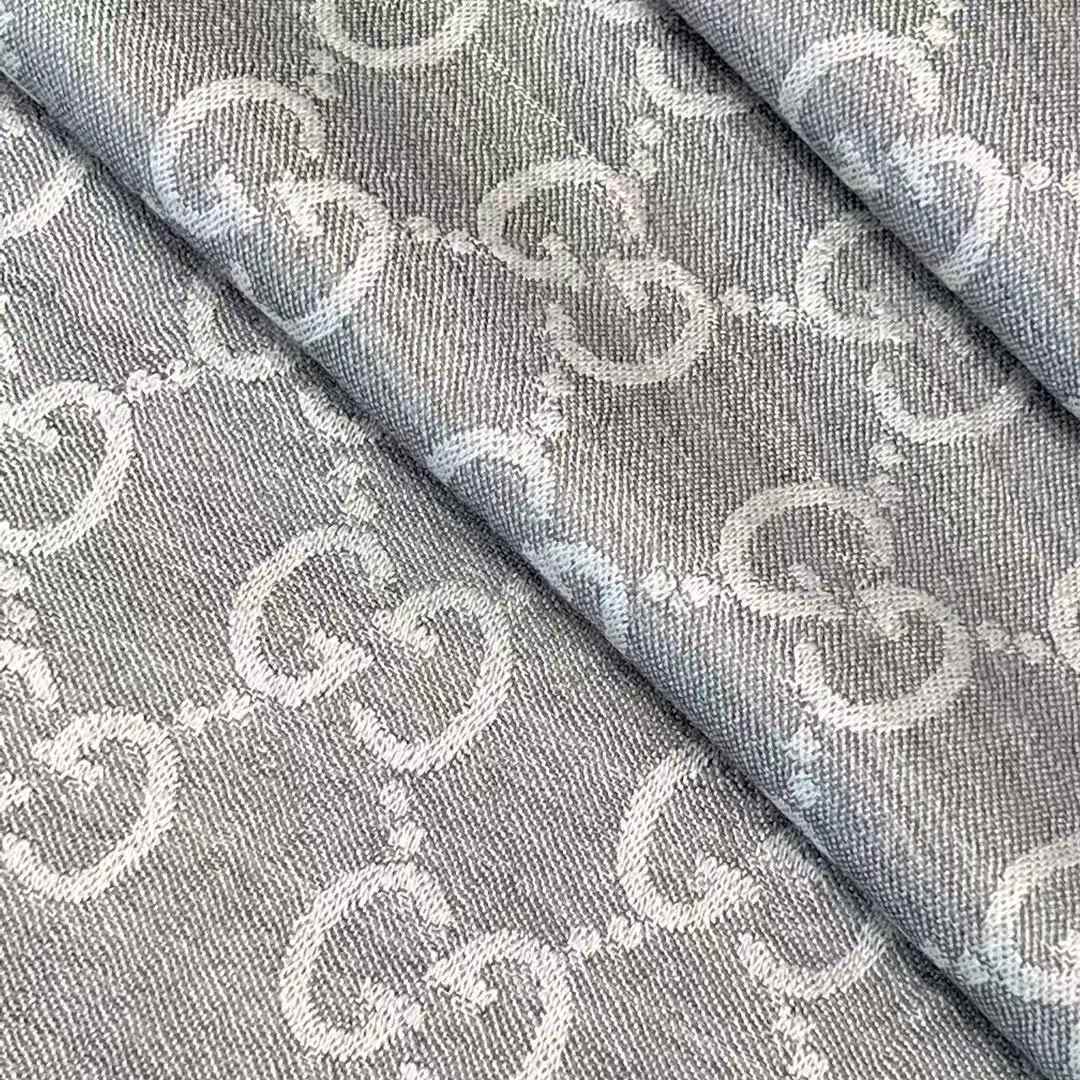 Gucci Double scarf view 4