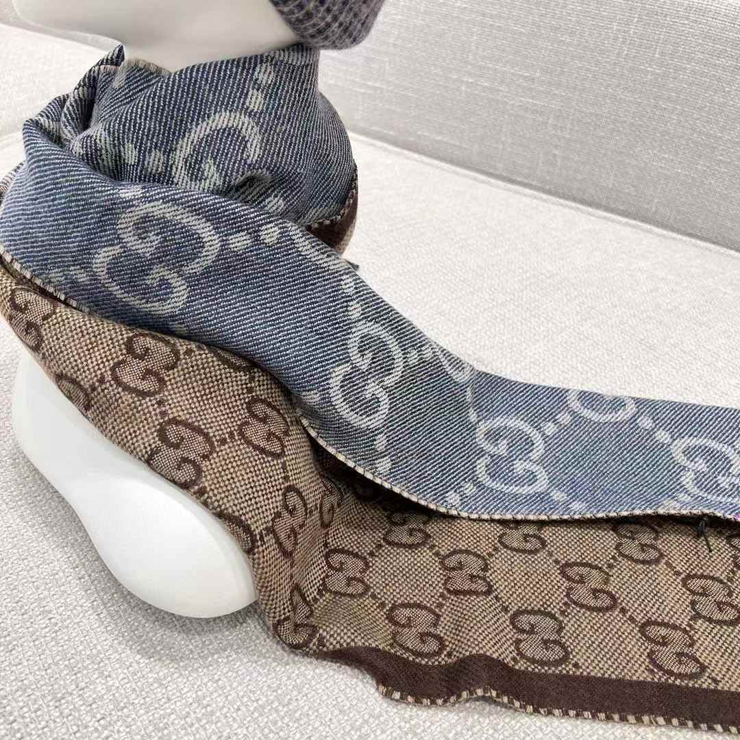 Gucci Double scarf view 5