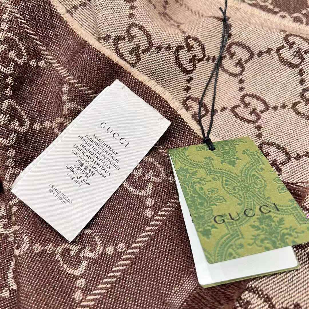 Gucci Double scarf view 5