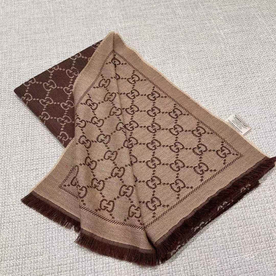 Gucci Double scarf view 7