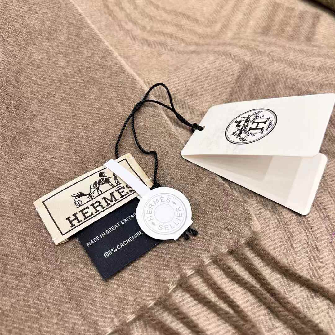 Hermès Scarf view 6