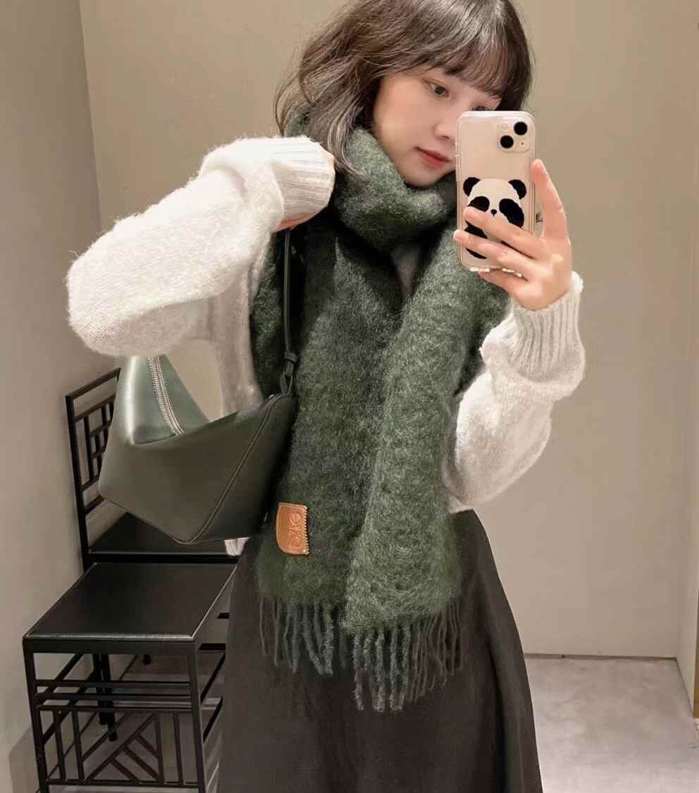 Loewe Scarf view 1