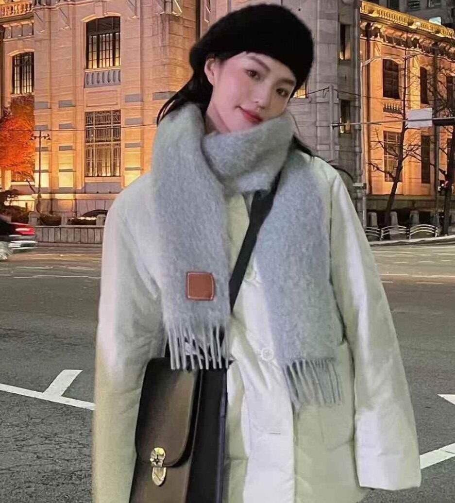 Loewe Scarf view 1