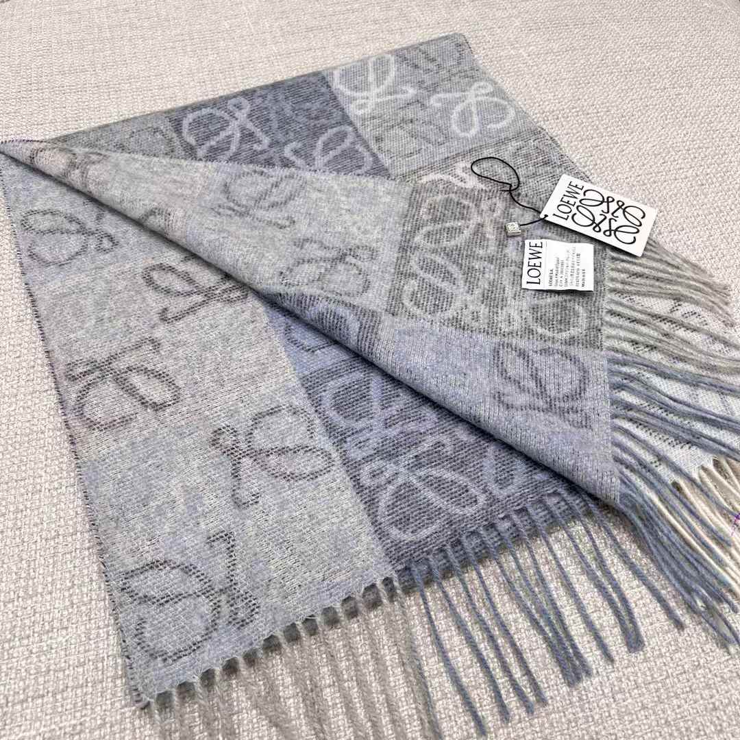 Loewe Double-sided chess-style scarf view 1