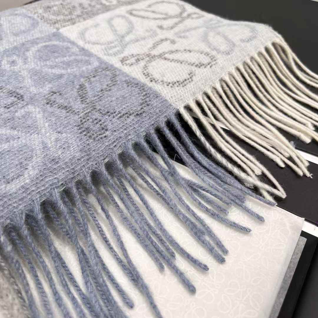 Loewe Double-sided chess-style scarf view 4