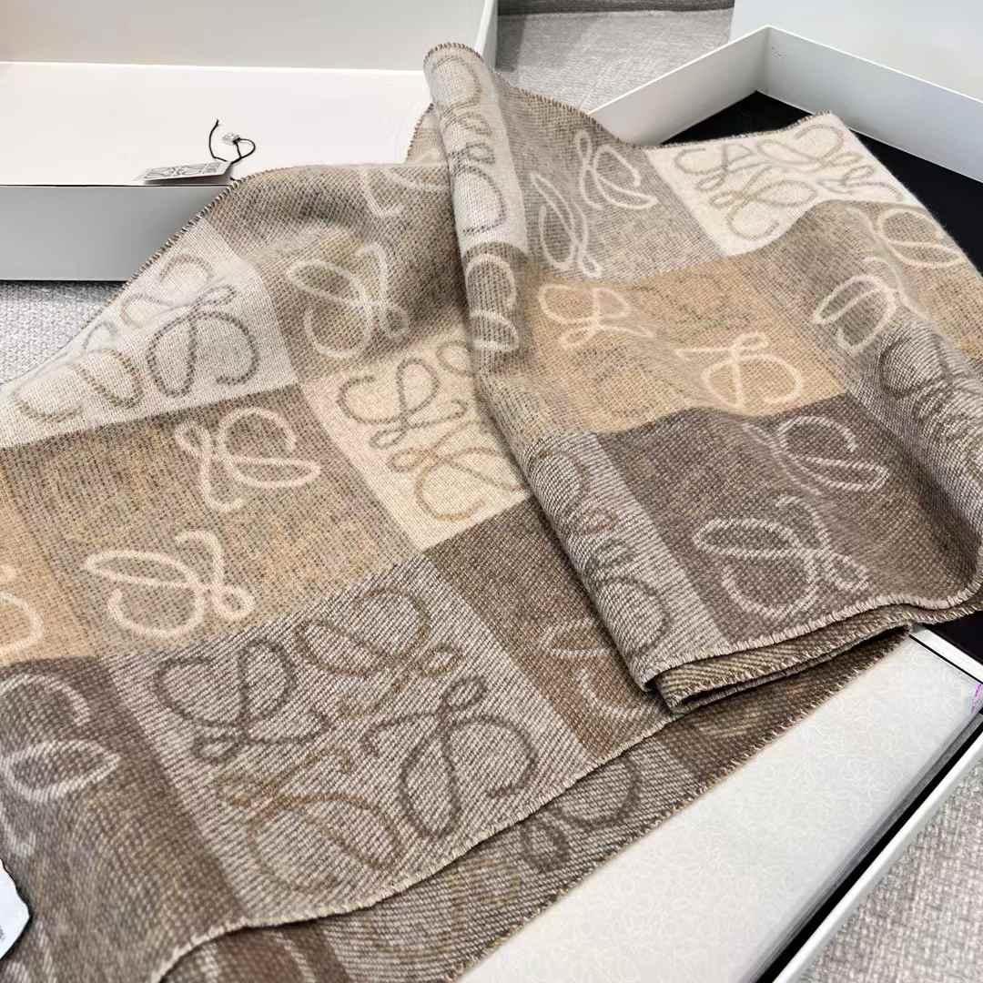 Loewe Double-sided chess-style scarf view 7