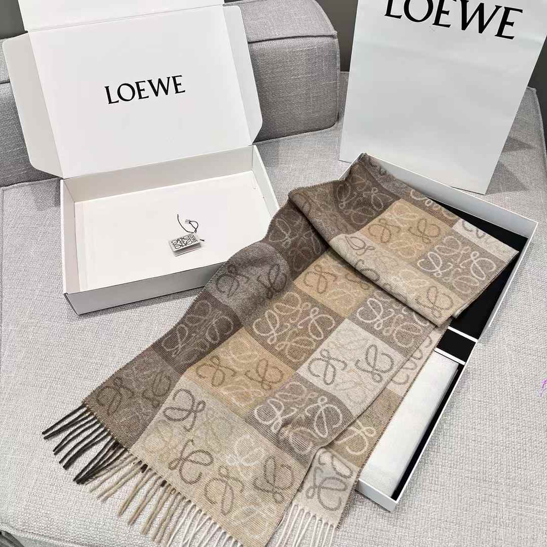 Loewe Double-sided chess-style scarf view 8