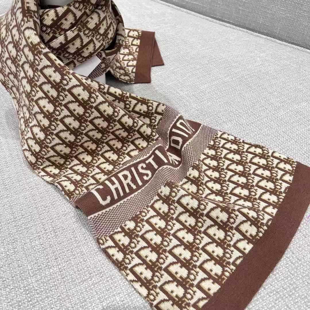 Dior Wool scarf view 7