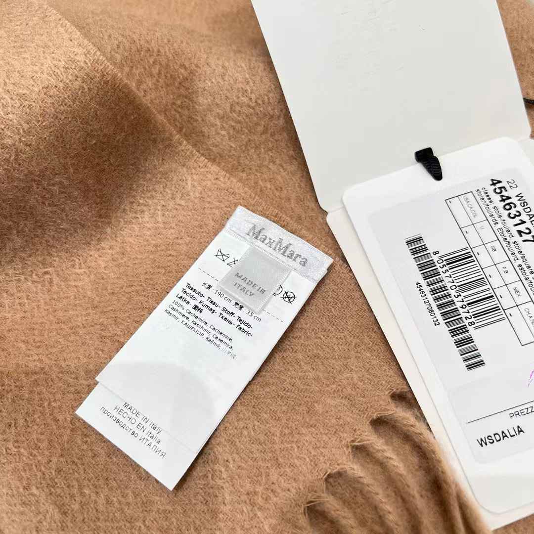 Max Mara Cashmere scarf view 6