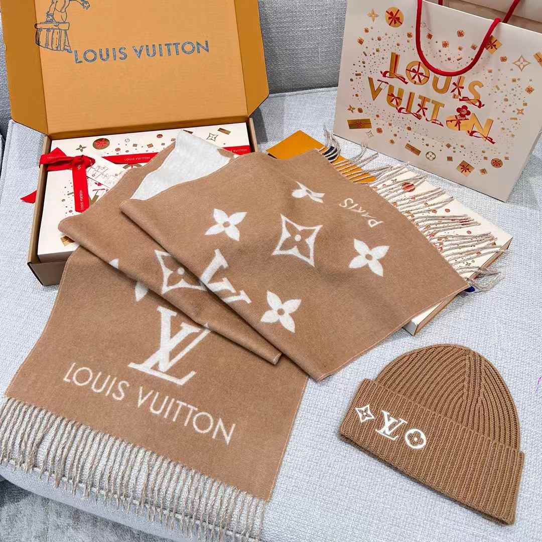 Louis Vuitton REYKJAVIK Classic scarf view 2
